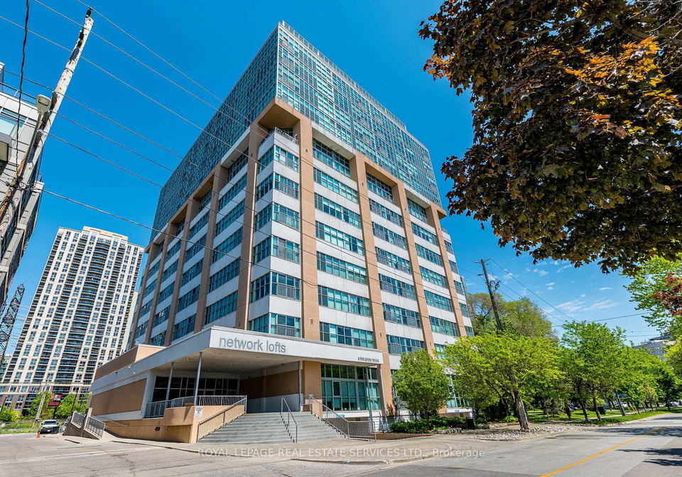 2-fieldway-road-etobicoke-ontario-w13229578