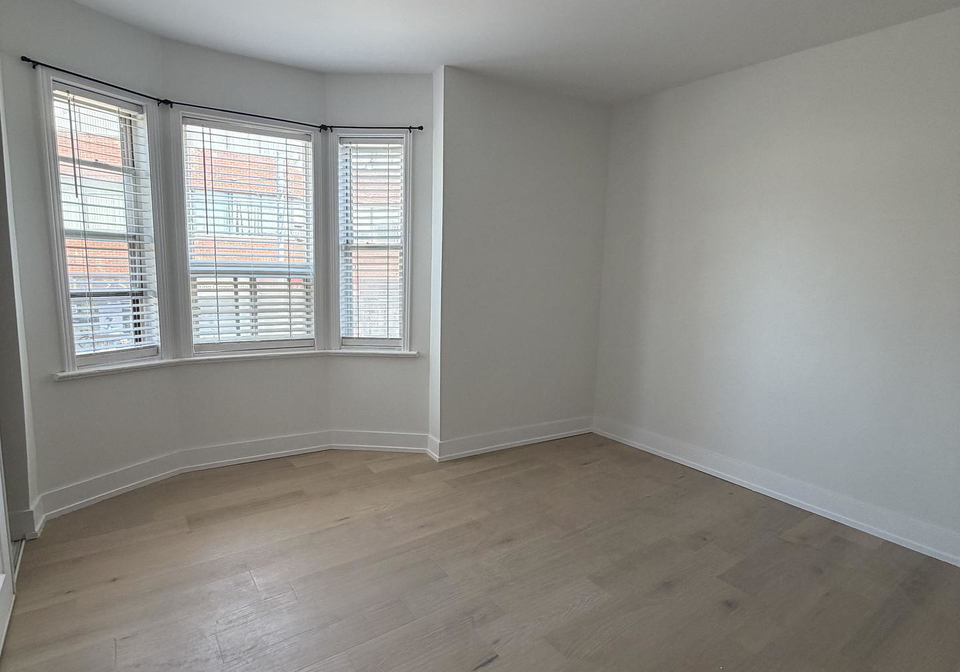 2245-dundas-street-w-toronto-ontario-w13229642