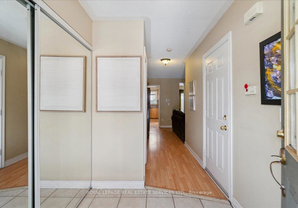 2871-darien-road-burlington-ontario-w13229790