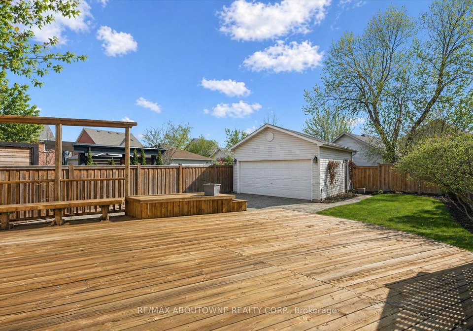 2484-capilano-crescent-oakville-ontario-w13229906