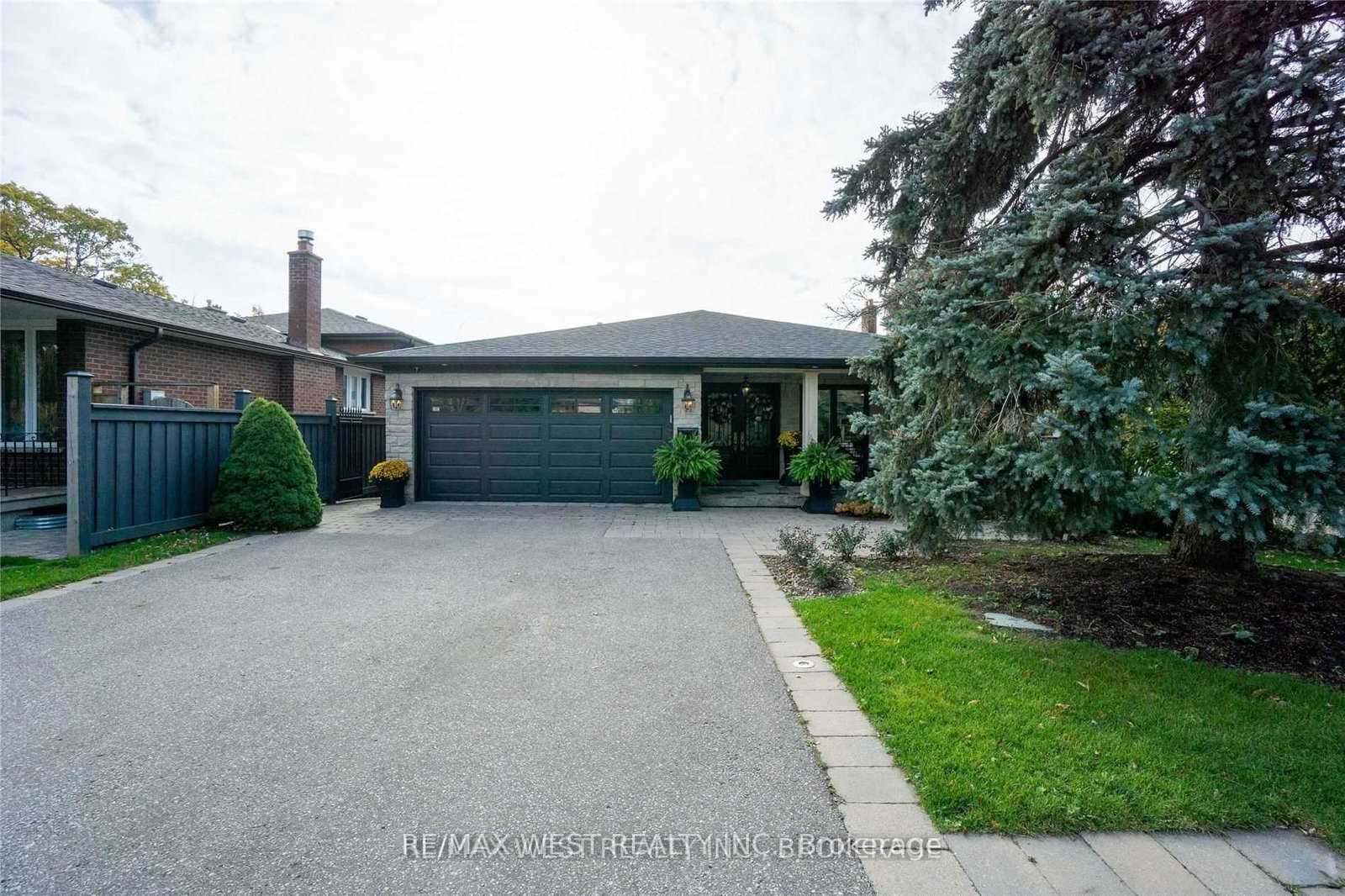393-maple-leaf-drive-north-york-ontario-w13230016