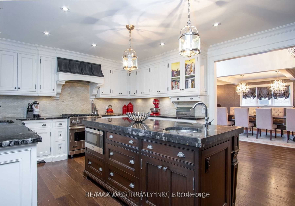 393-maple-leaf-drive-north-york-ontario-w13230016