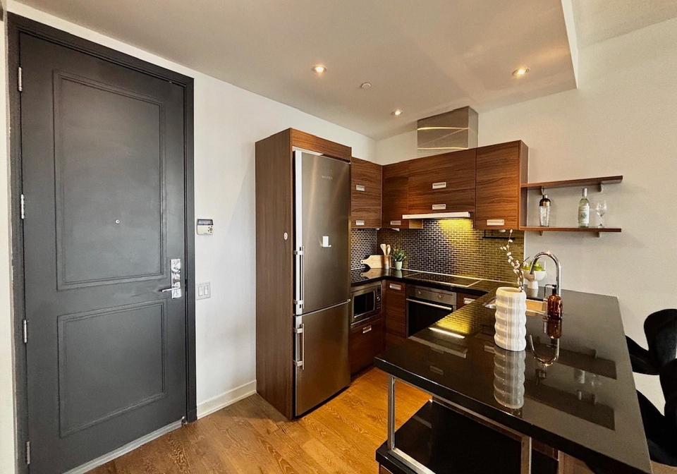 90-park-lawn-road-etobicoke-ontario-w13230056