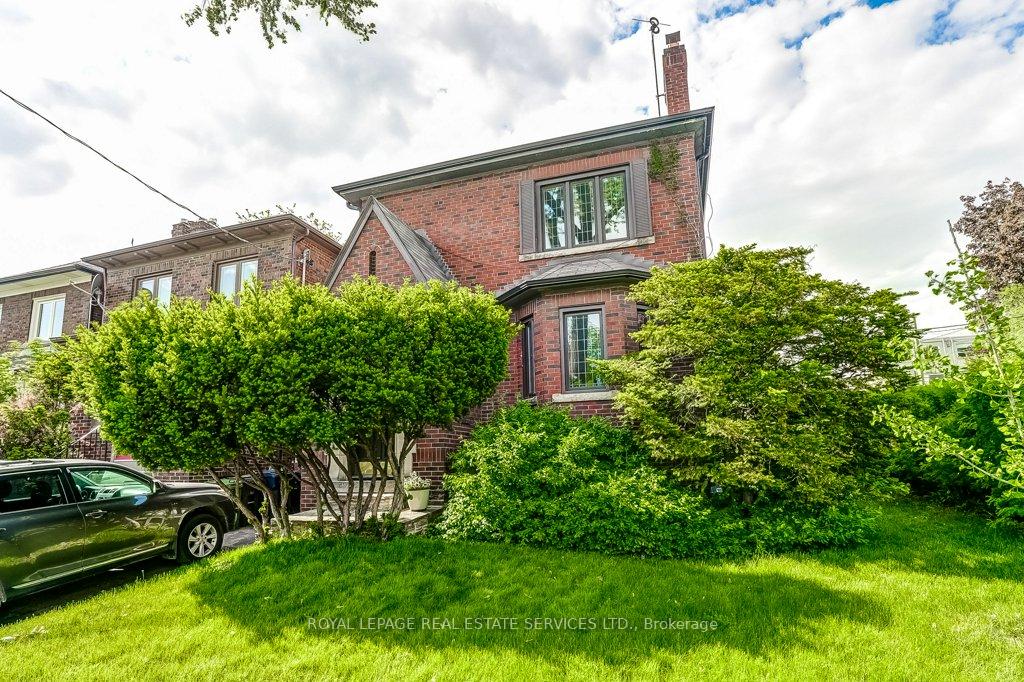 2-larkin-avenue-toronto-ontario-w13230060