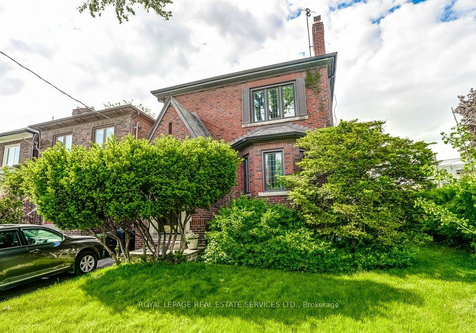 2-larkin-avenue-toronto-ontario-w13230060