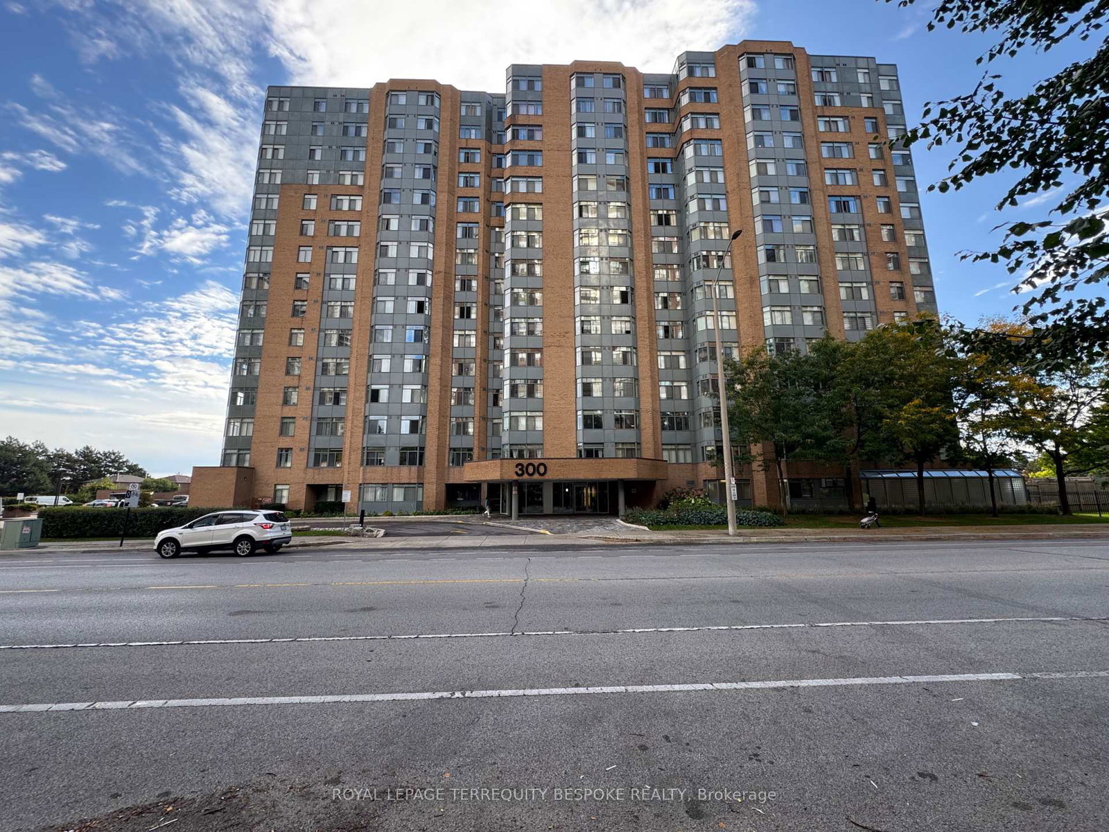 300-webb-drive-mississauga-ontario-w13230084