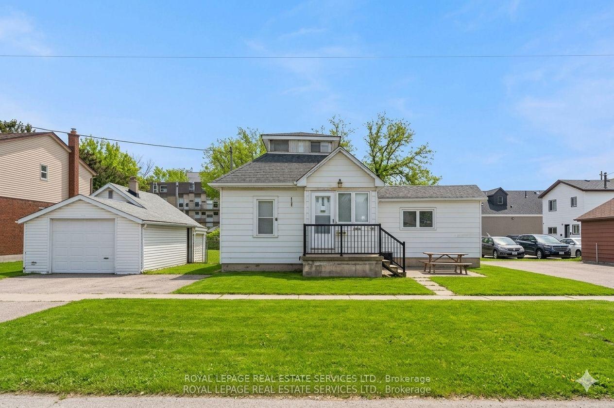 2386-sovereign-street-oakville-ontario-w13230102