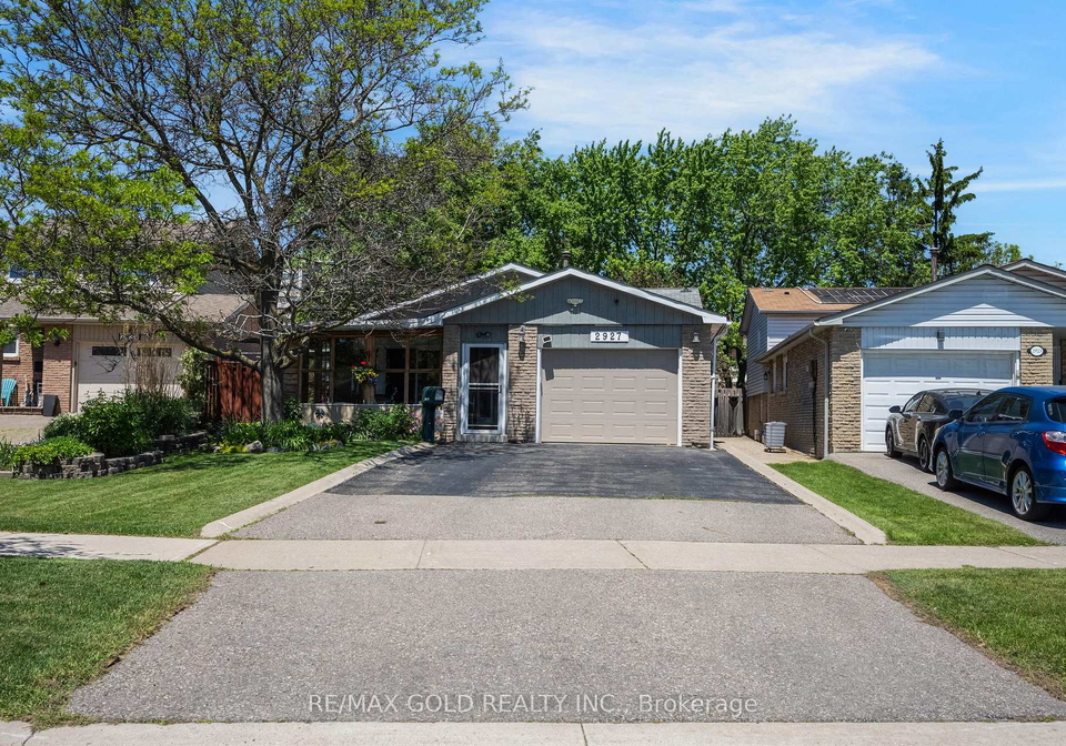 2927-arles-mews-mississauga-ontario-w13230264