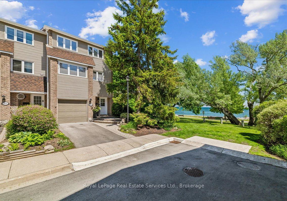 2254-marine-drive-oakville-ontario-w13230366