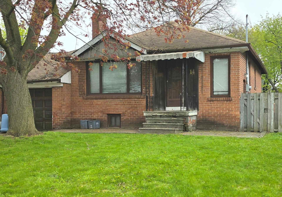 14-northglen-avenue-etobicoke-ontario-w13230376