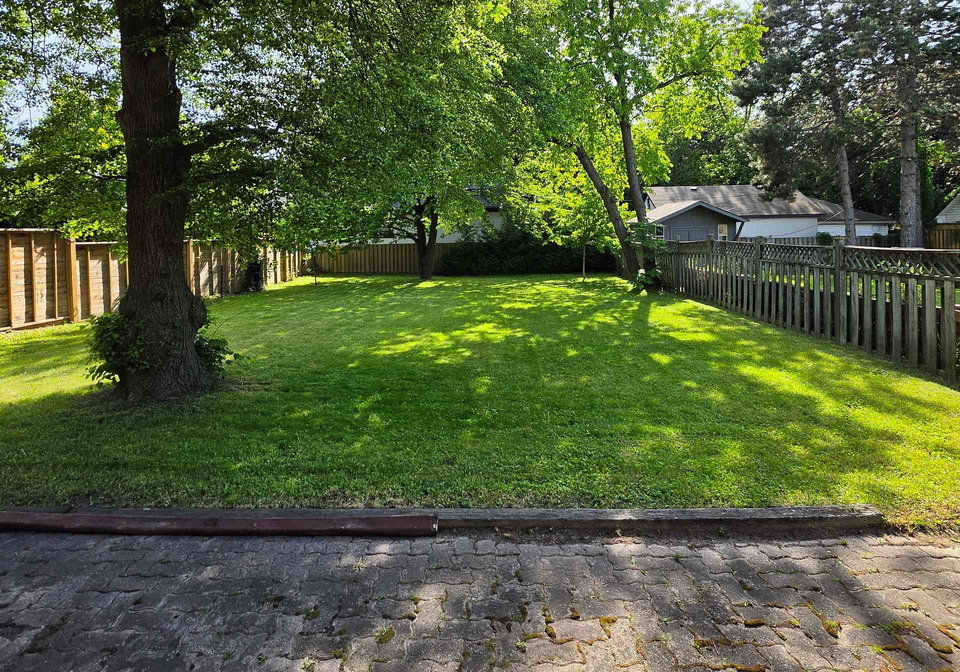 14-northglen-avenue-etobicoke-ontario-w13230376