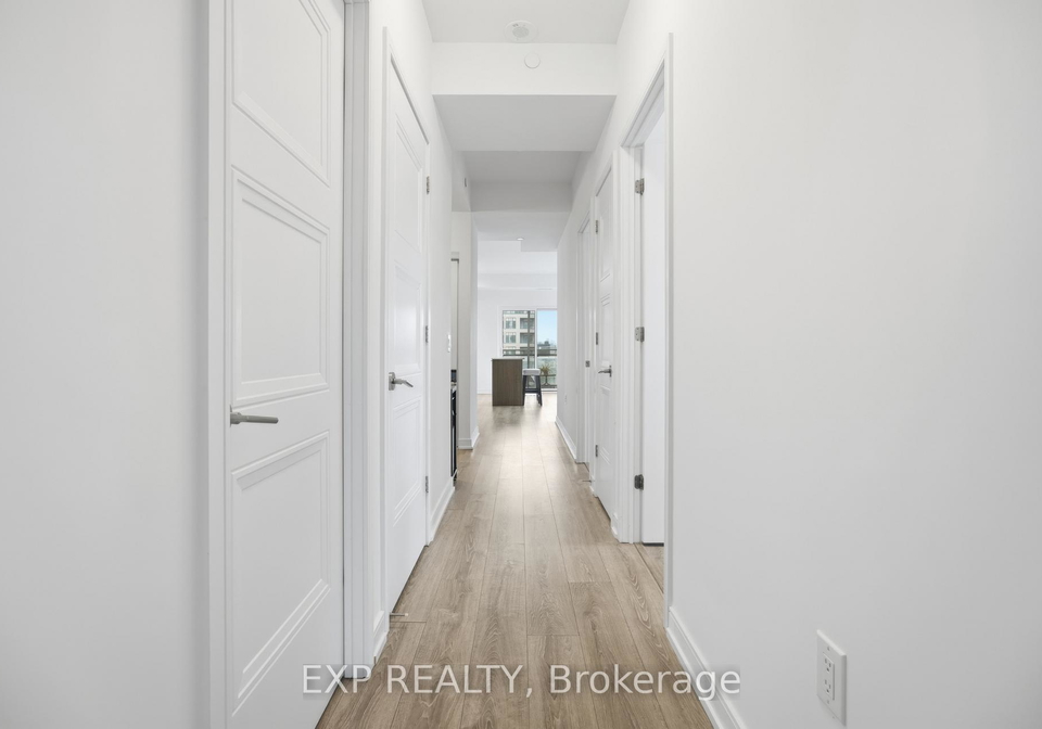 25-neighbourhood-lane-etobicoke-ontario-w13230416
