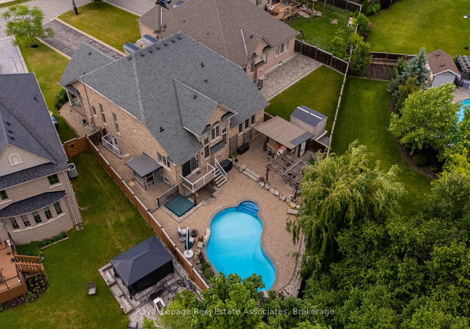 20-cannington-crescent-brampton-ontario-w13230436