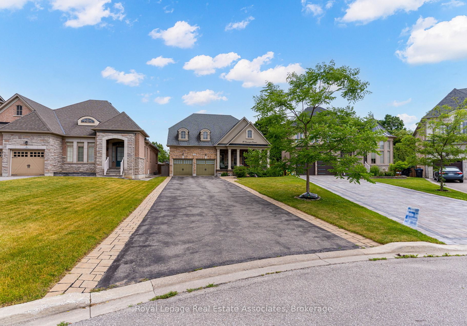 20-cannington-crescent-brampton-ontario-w13230436