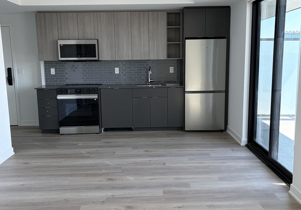 2075-lakeshore-road-burlington-ontario-w13230544
