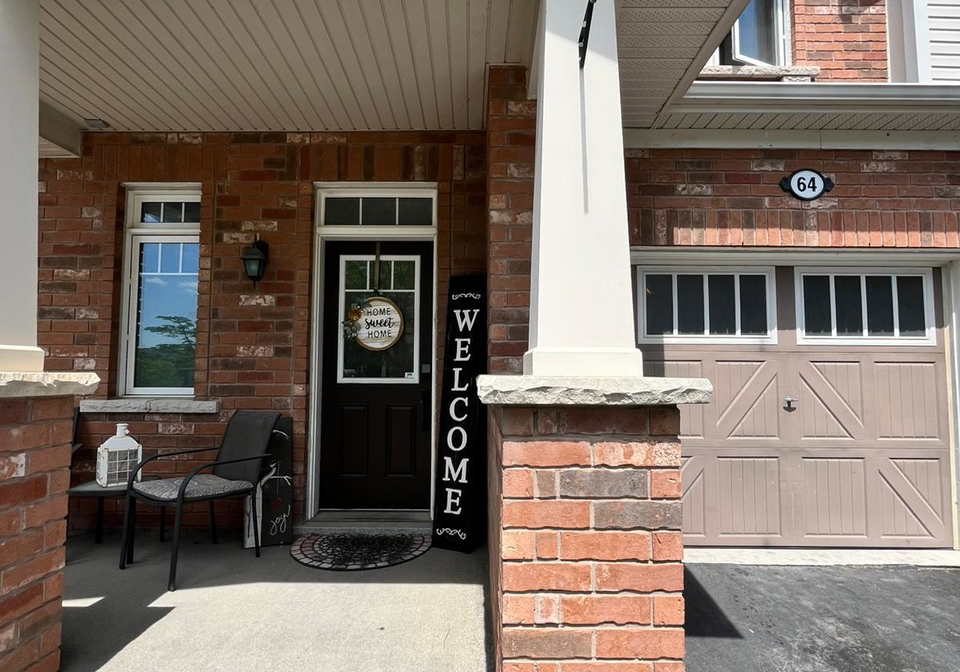 64-dredge-court-milton-ontario-w13230558