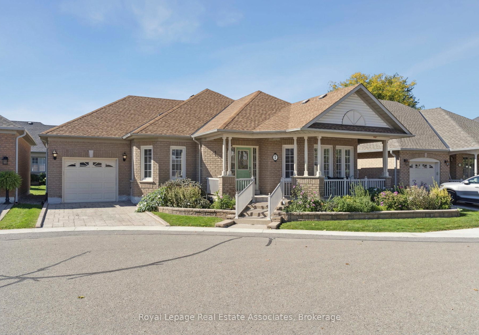 7-powder-mill-court-brampton-ontario-w13230636
