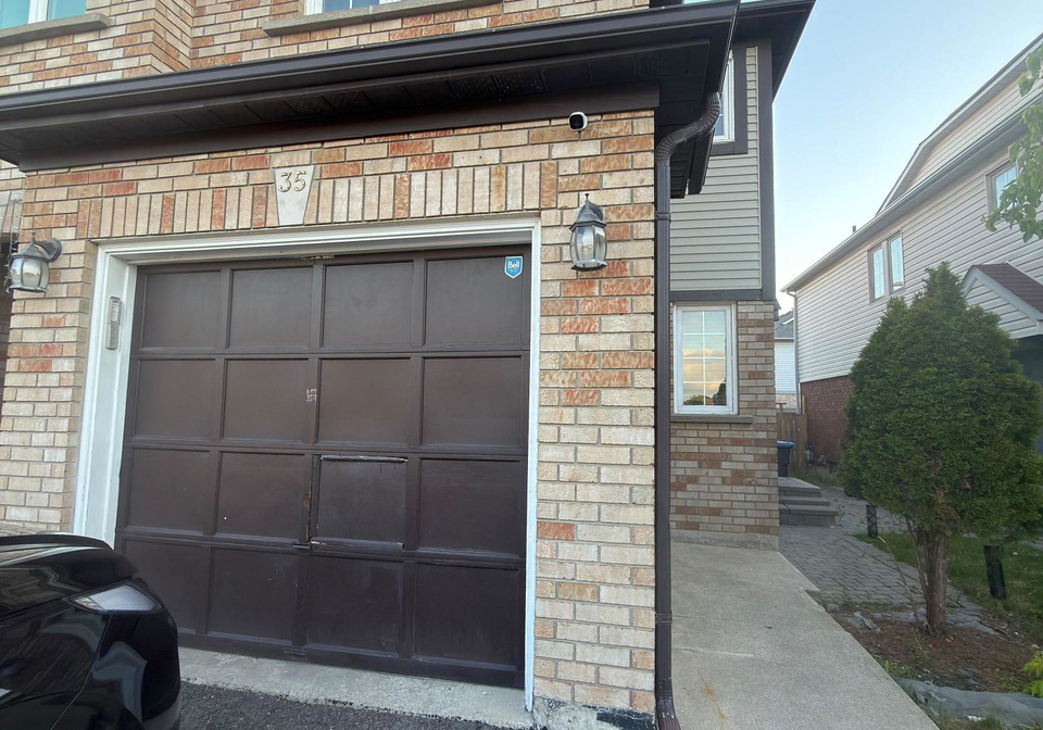 35-hickorybush-avenue-brampton-ontario-w13230760