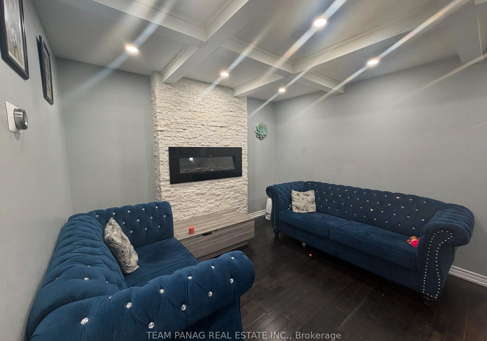 35-hickorybush-avenue-brampton-ontario-w13230760