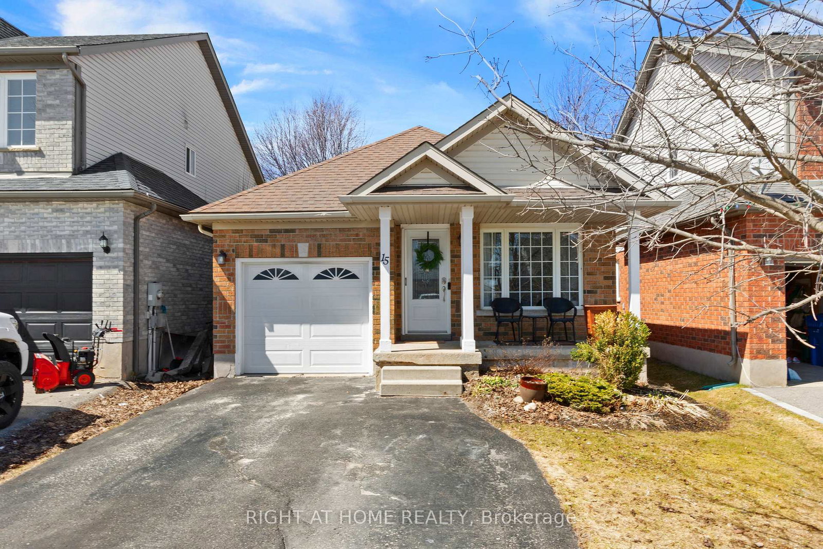 15-settlers-road-orangeville-ontario-w13230836