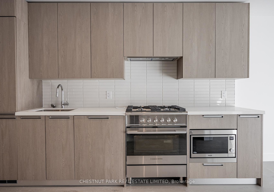 160-kingsway-crescent-etobicoke-ontario-w13230862