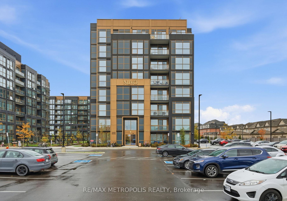 2343-khalsa-gate-oakville-ontario-w13230888
