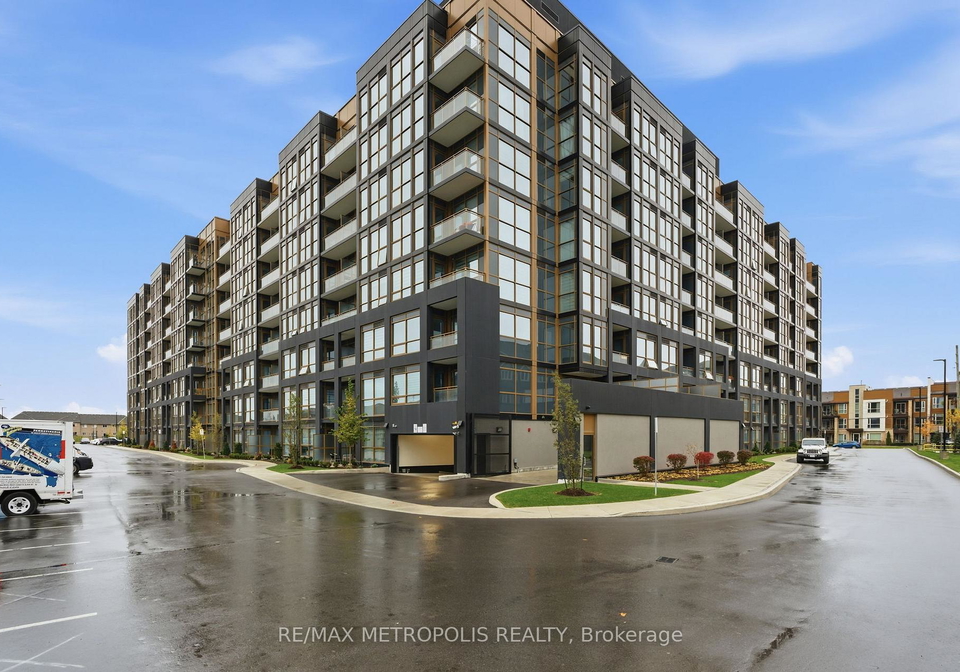 2343-khalsa-gate-oakville-ontario-w13230888