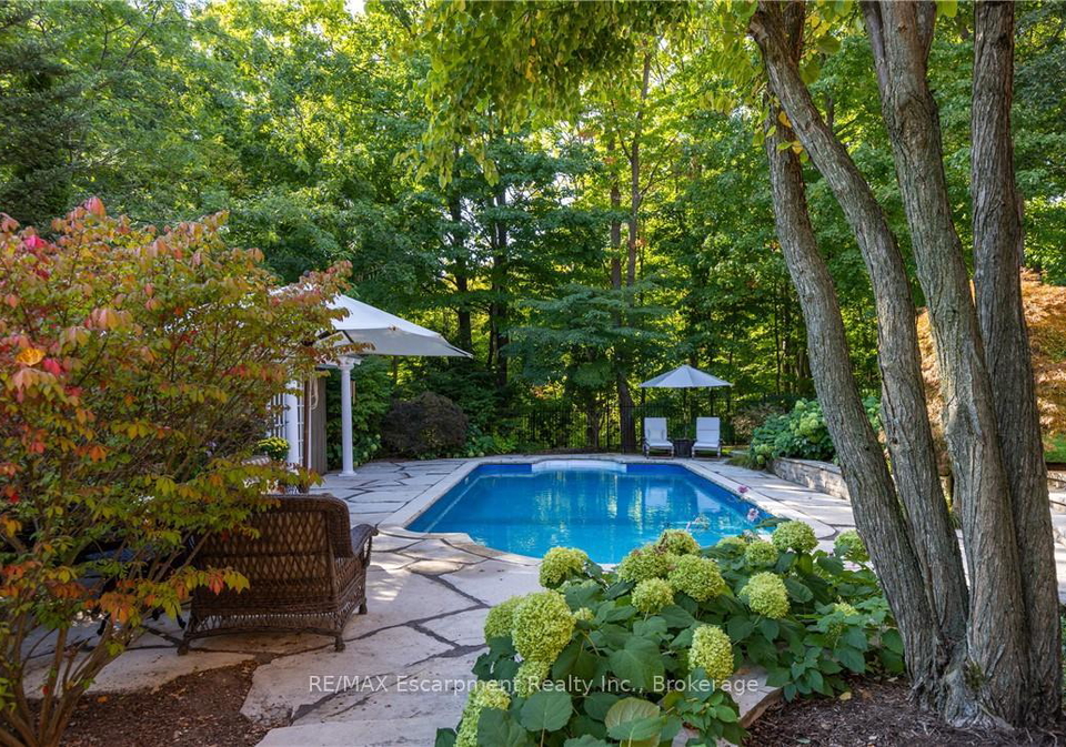 1285-beaufort-drive-burlington-ontario-w13230982