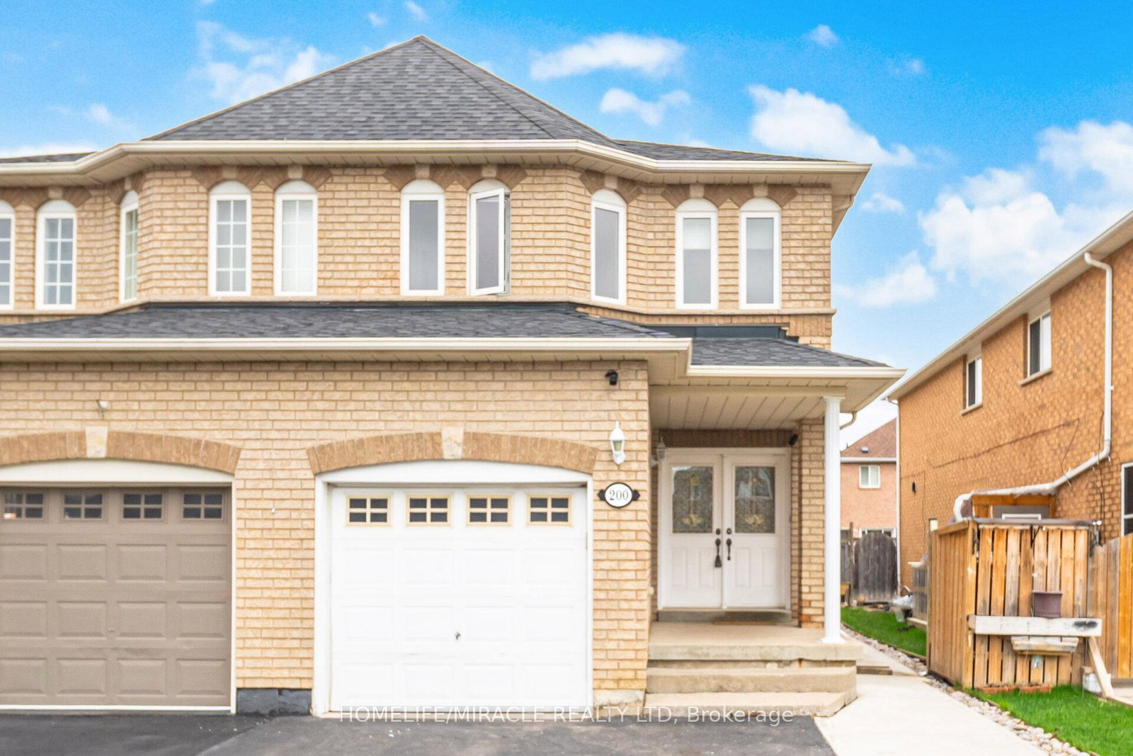 200-tiller-trail-brampton-ontario-w13231286