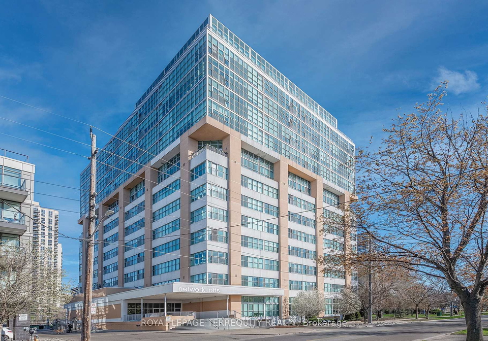 2-fieldway-road-etobicoke-ontario-w13231304