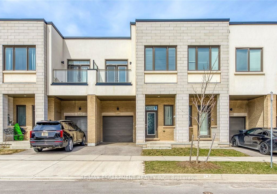 209-fowley-drive-oakville-ontario-w13231314