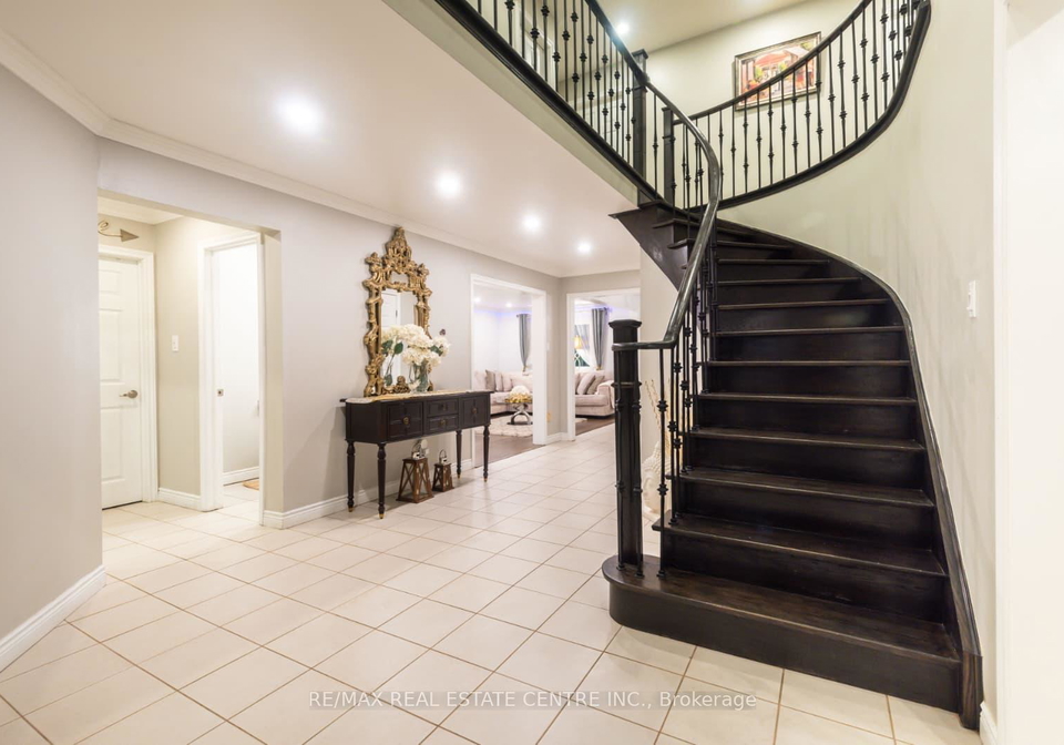 3683-east-park-court-mississauga-ontario-w13231358