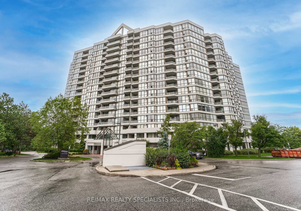 1-rowntree-drive-etobicoke-ontario-w13231594