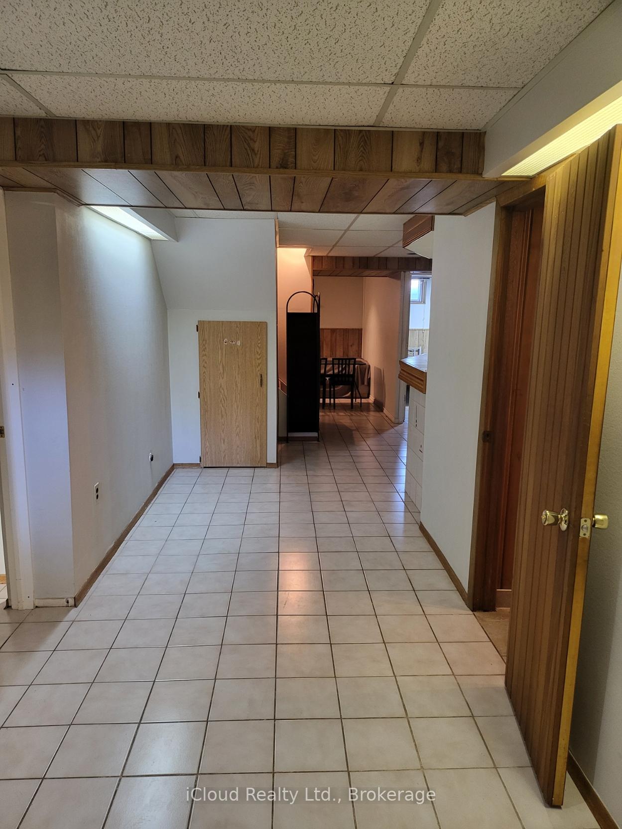 2498-privet-crescent-mississauga-ontario-w13231800