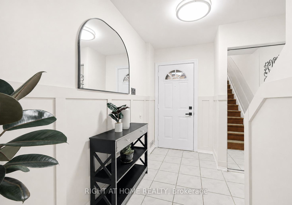 216-fleetwood-crescent-brampton-ontario-w13232120