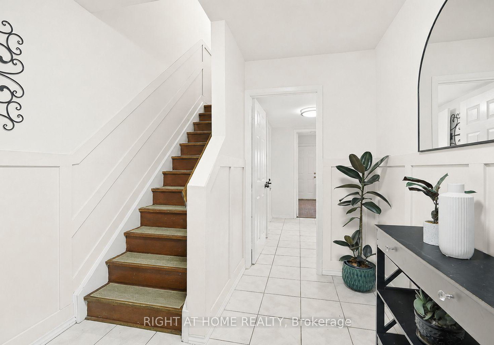 216-fleetwood-crescent-brampton-ontario-w13232120