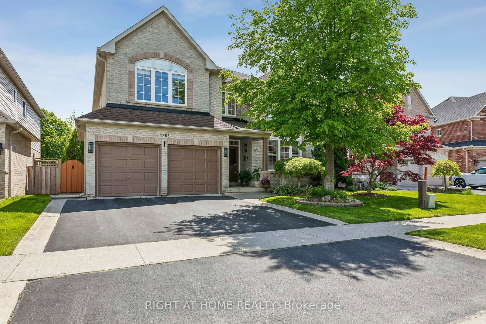 4263-couples-crescent-burlington-ontario-w13232180
