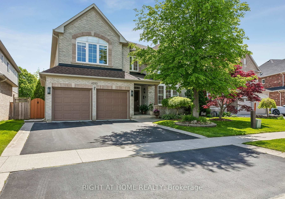 4263-couples-crescent-burlington-ontario-w13232180