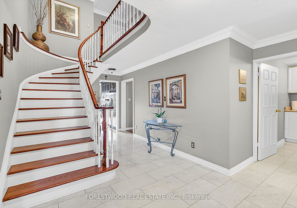 566-huntington-ridge-drive-mississauga-ontario-w13232222