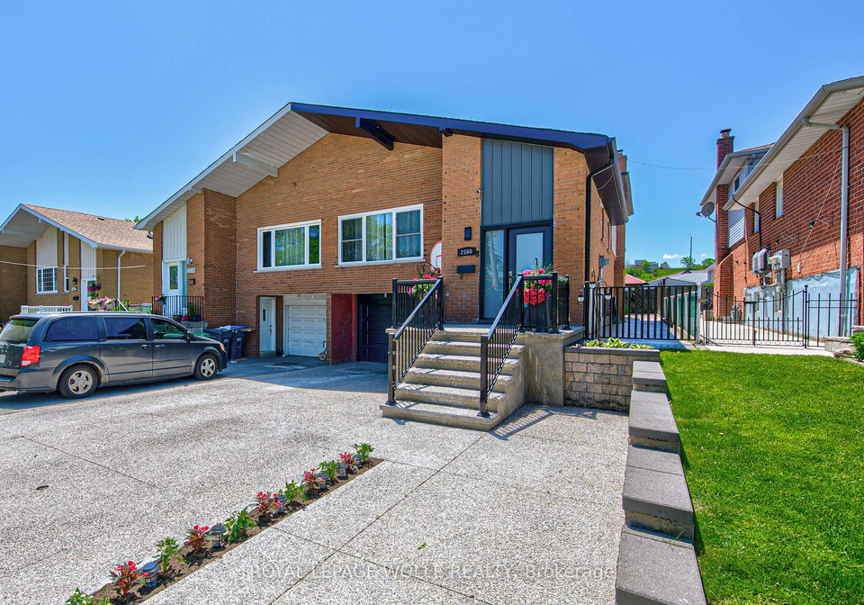 2560-palisander-avenue-mississauga-ontario-w13232310