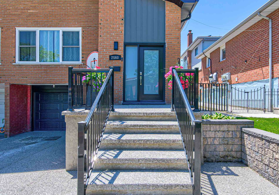 2560-palisander-avenue-mississauga-ontario-w13232310