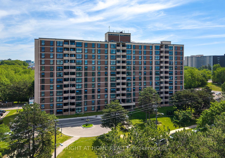 335-driftwood-avenue-york-ontario-w13232372