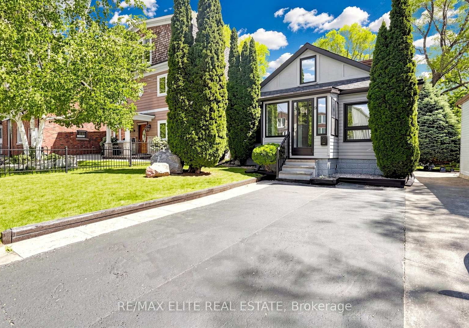 9-woodford-park-road-etobicoke-ontario-w13232440