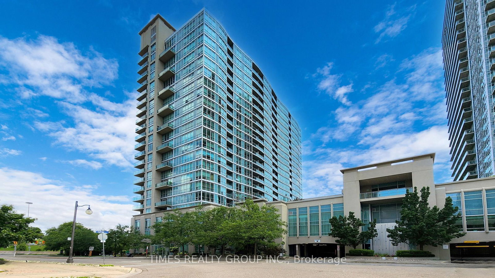 185-legion-road-n-etobicoke-ontario-w13232552