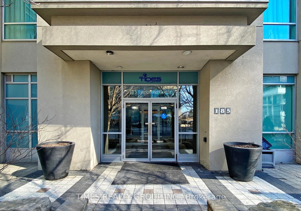 185-legion-road-n-etobicoke-ontario-w13232552