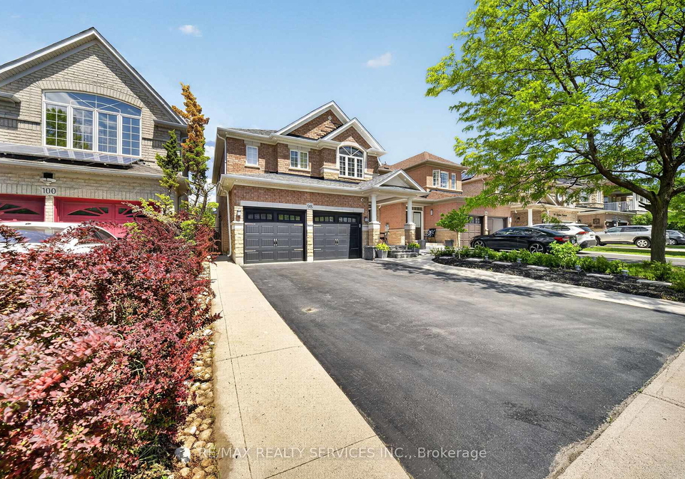 98-saffron-crescent-brampton-ontario-w13232582
