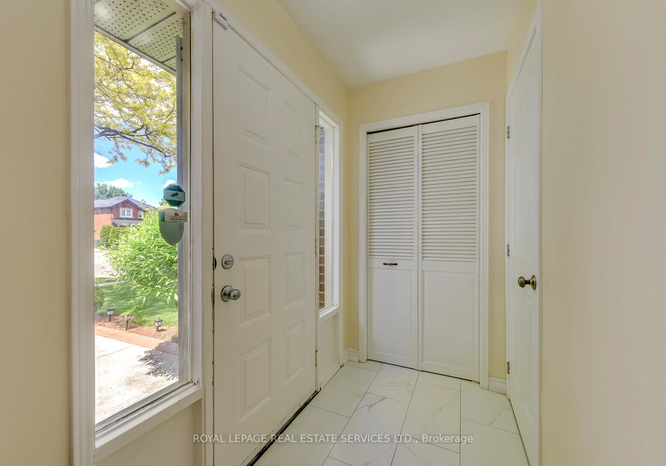 396-laurentian-avenue-mississauga-ontario-w13232638