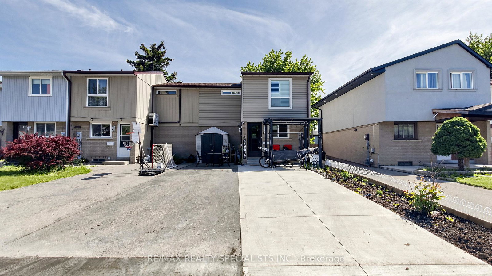 36-grand-rapids-square-brampton-ontario-w13232662