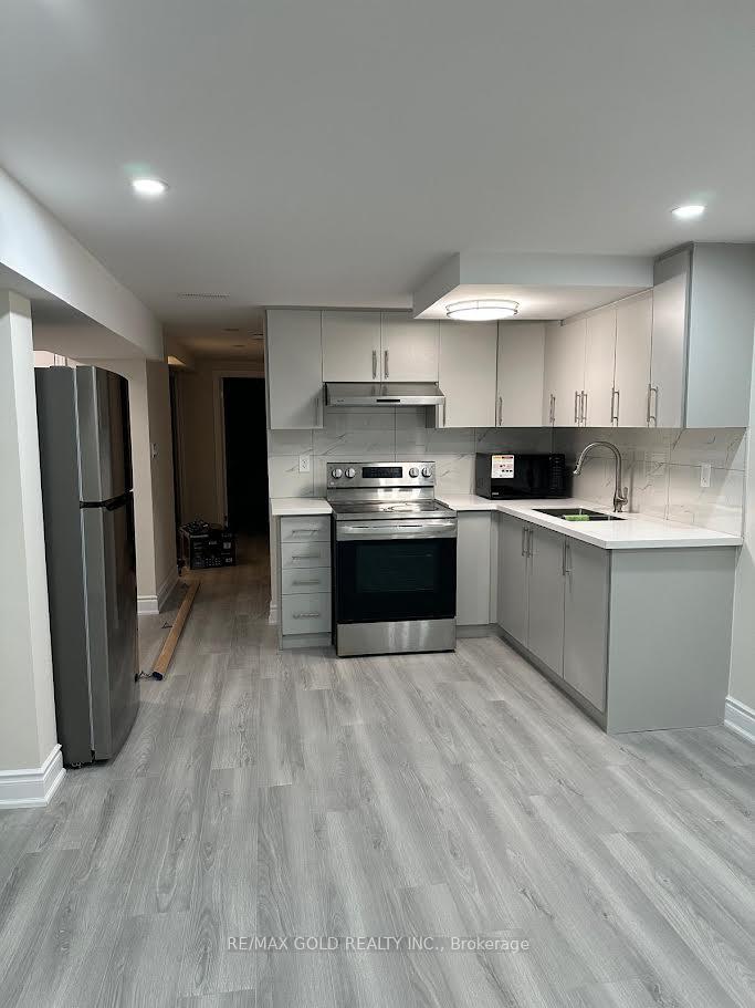 27-brookdale-crescent-w-brampton-ontario-w13232918