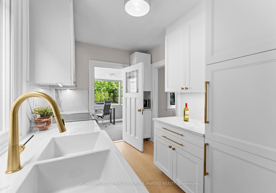 408-glenlake-avenue-toronto-ontario-w13232928